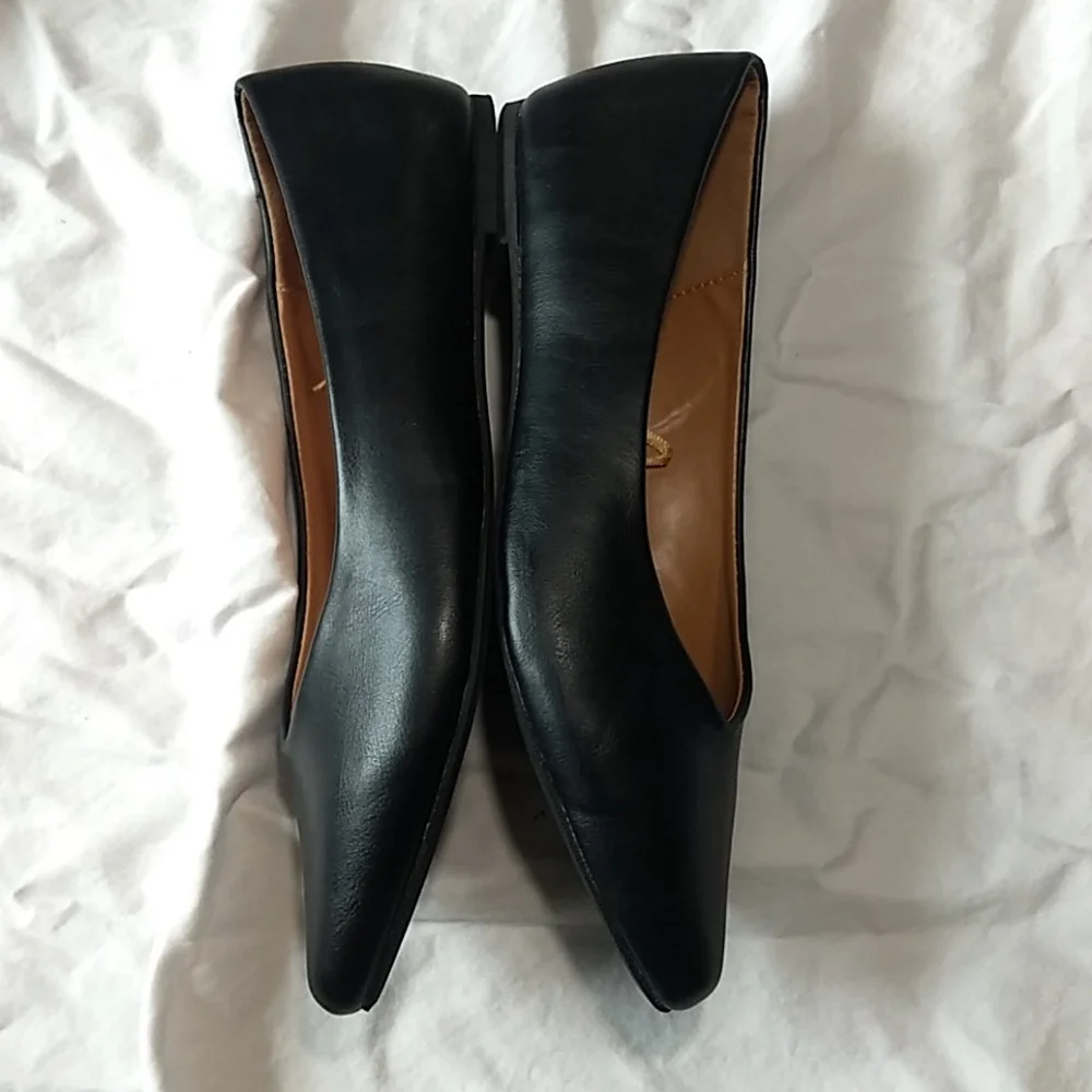 NWOT Charlotte Russe Kristen Black Pointed Flats Shoes